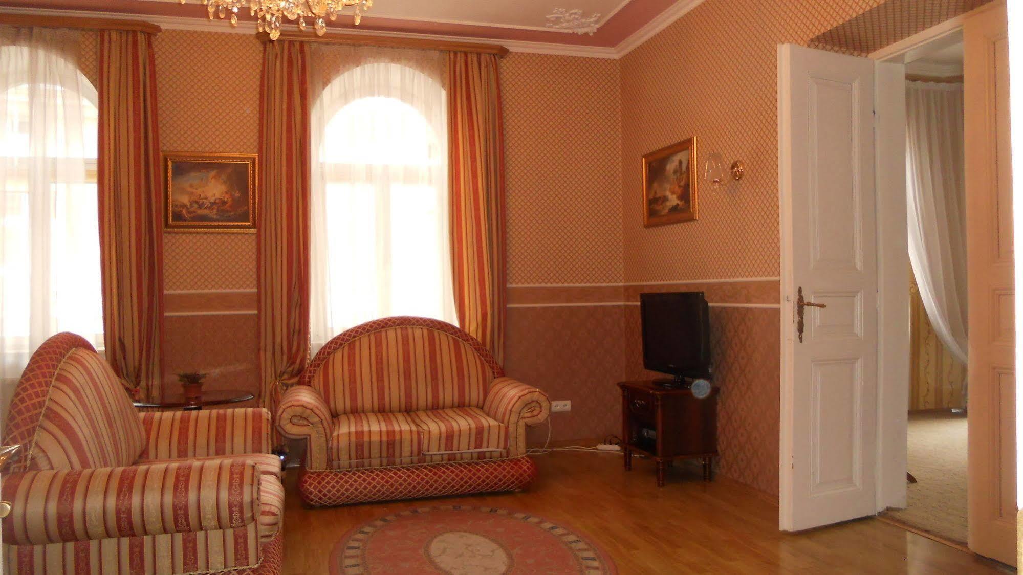 Oid Town Apartments Lviv Eksteriør bilde